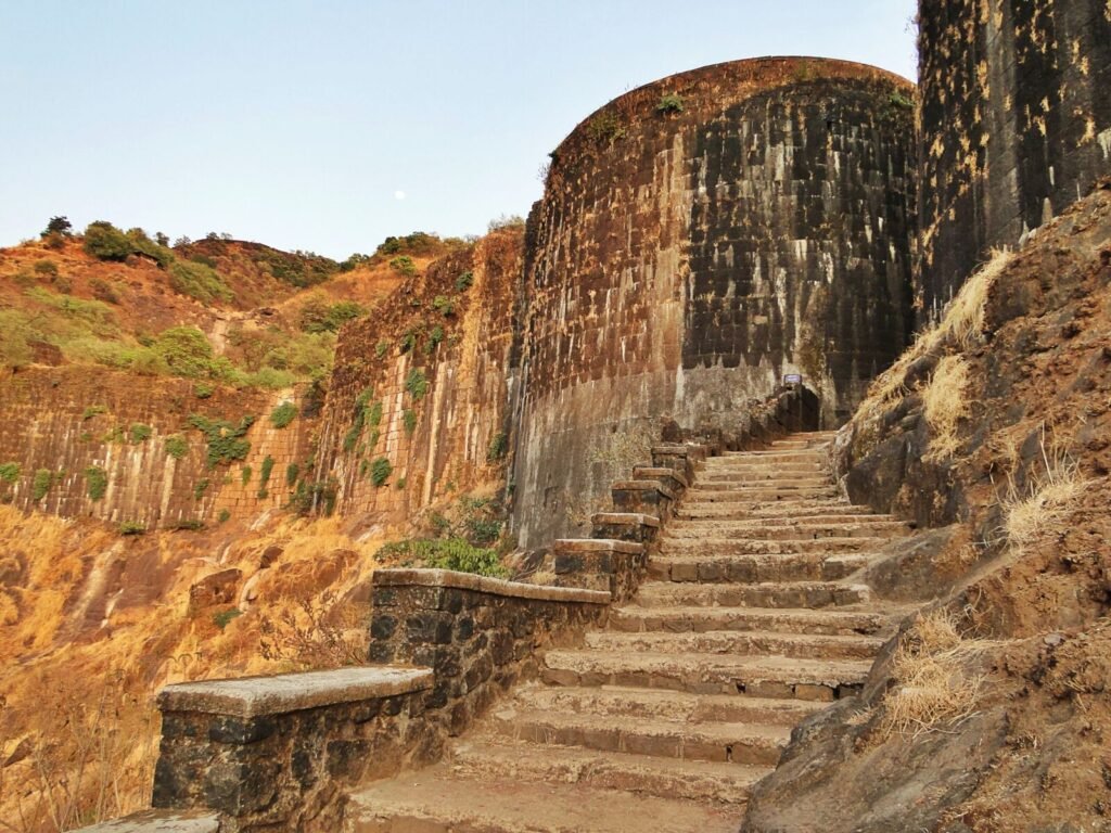 Maha Darwaja, the main gate of Raigad Fort