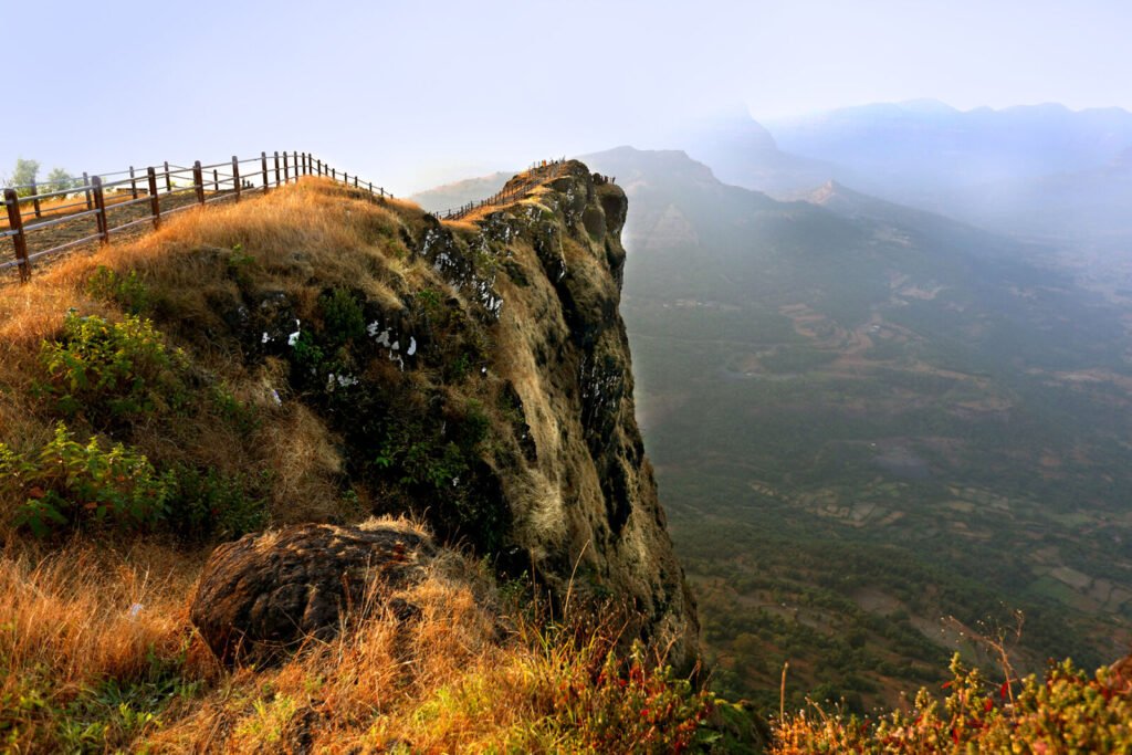 Takmak Tok cliff on Raigad Fort